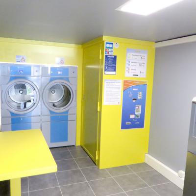 Faverges, laverie du Centre